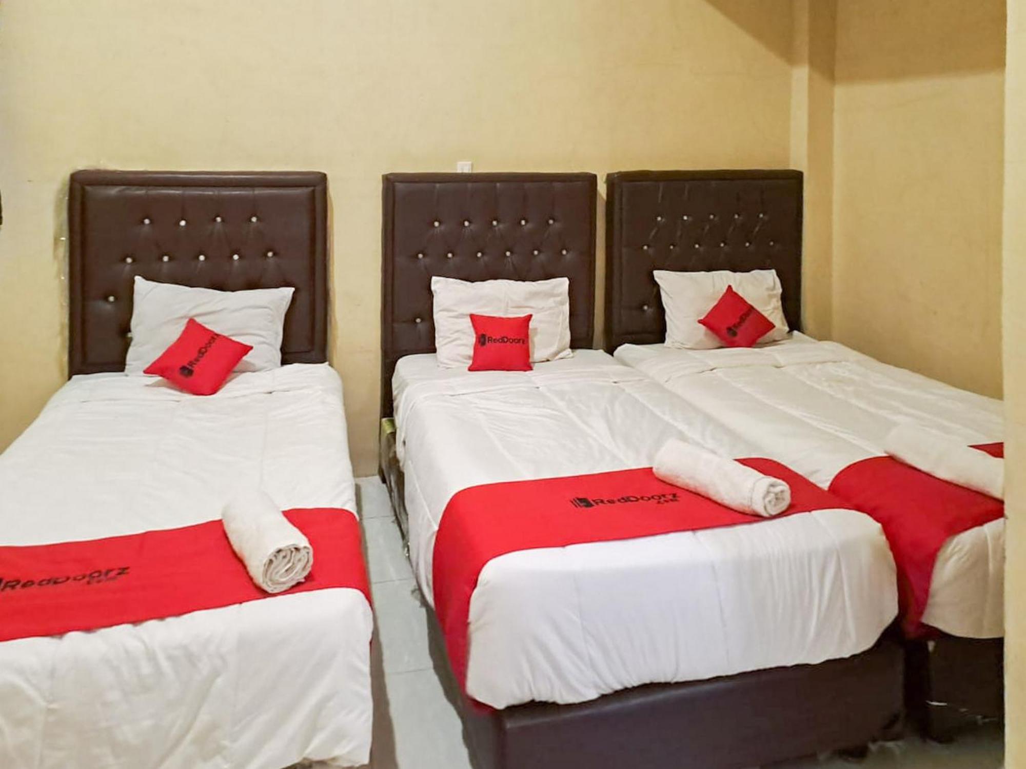 Reddoorz Syariah At Harley Hotel Sabang Sabang  Exterior photo